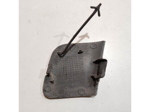 bontott FIAT DOBLO Első Vonószem Burkolat