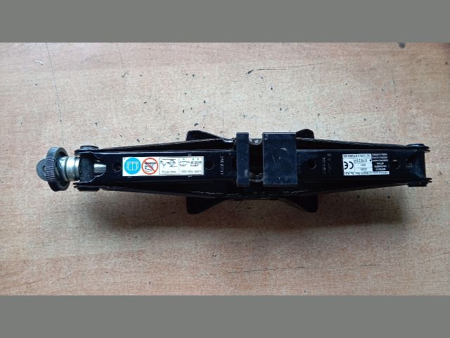 bontott FIAT DOBLO Emelő