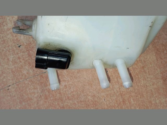 bontott FIAT DOBLO Fékfolyadék Tartály