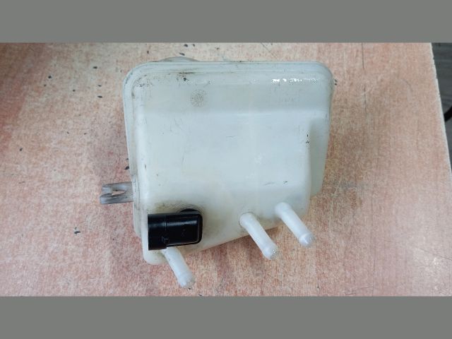 bontott FIAT DOBLO Fékfolyadék Tartály