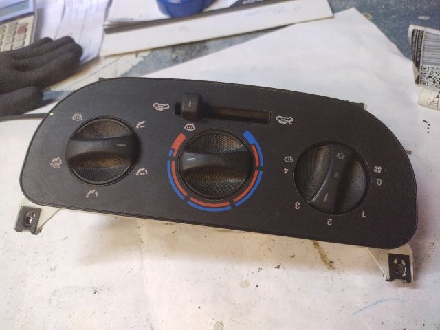 bontott FIAT DOBLO Fűtéskapcsoló (manuális klímás)