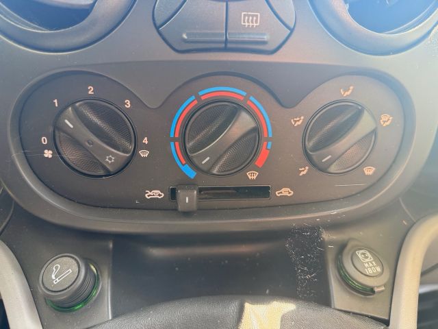 bontott FIAT DOBLO Fűtéskapcsoló (manuális klímás)
