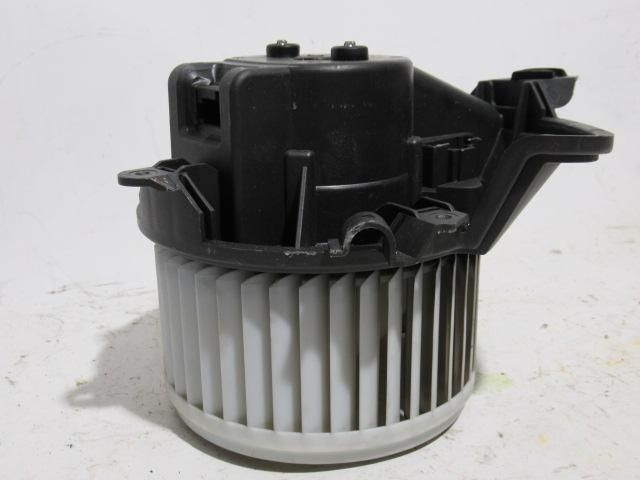 bontott FIAT DOBLO Fűtőmotor (Klímás)