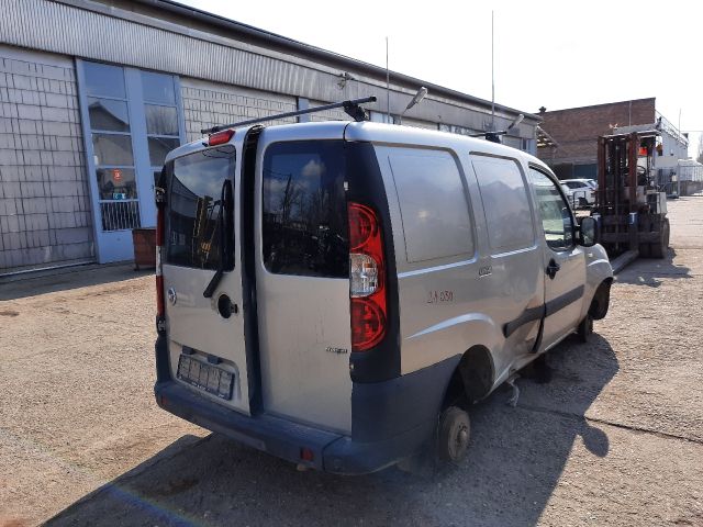 bontott FIAT DOBLO Hátfal