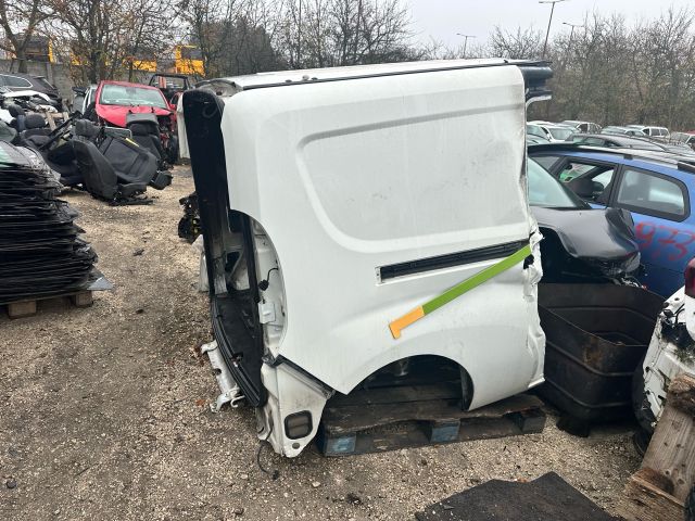 bontott FIAT DOBLO Hátfal