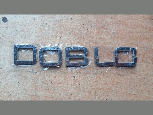 bontott FIAT DOBLO Hátsó Embléma