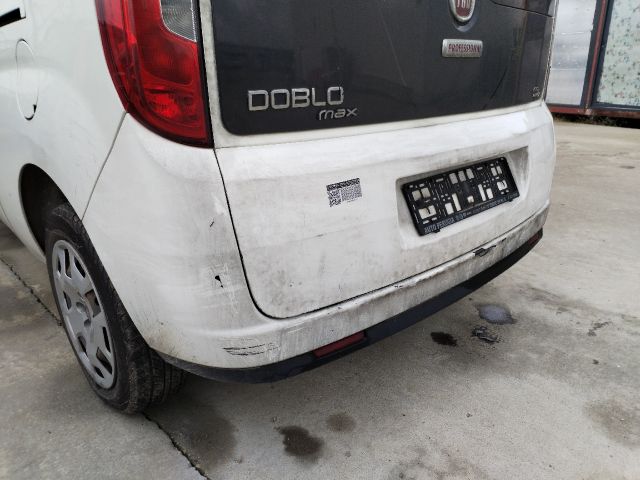 bontott FIAT DOBLO Hátsó Lökhárító (Részeivel)