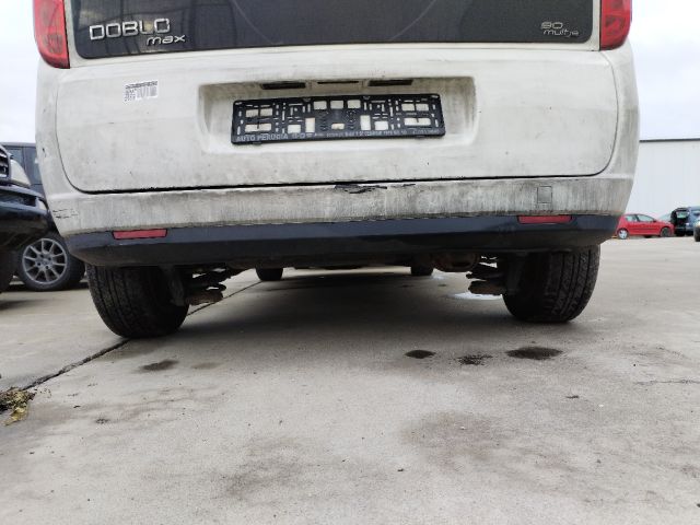 bontott FIAT DOBLO Hátsó Lökhárító (Részeivel)