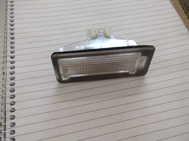 bontott FIAT DOBLO Hátsó Rendszámtábla Világítás