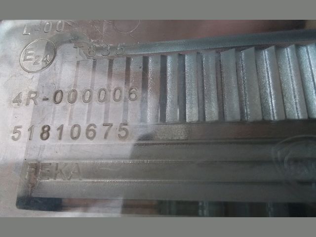 bontott FIAT DOBLO Hátsó Rendszámtábla Világítás