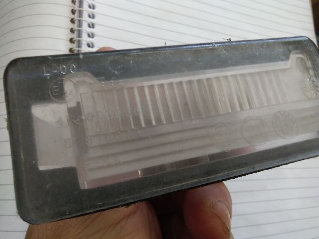 bontott FIAT DOBLO Hátsó Rendszámtábla Világítás