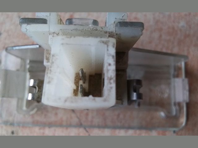 bontott FIAT DOBLO Hátsó Rendszámtábla Világítás