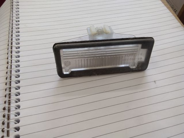 bontott FIAT DOBLO Hátsó Rendszámtábla Világítás