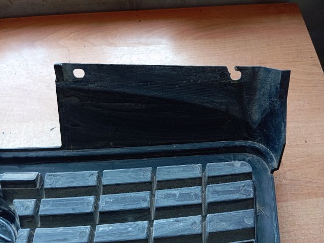 bontott FIAT DOBLO Hűtőrács