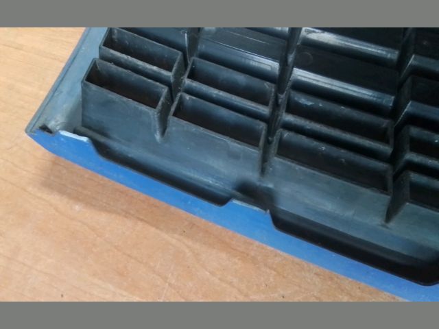 bontott FIAT DOBLO Hűtőrács