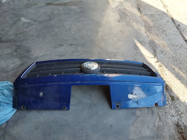 bontott FIAT DOBLO Hűtőrács