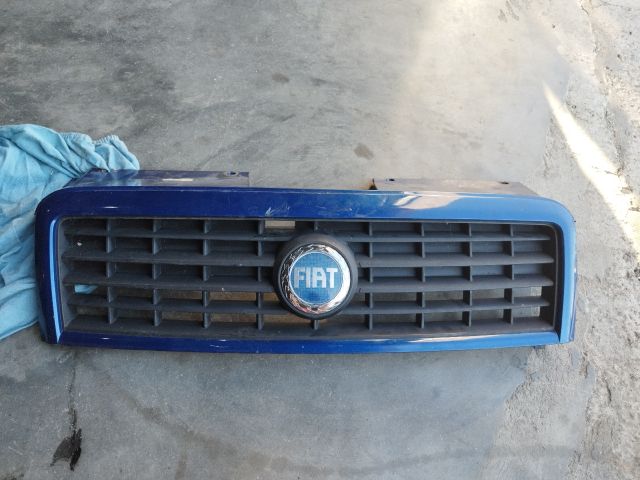 bontott FIAT DOBLO Hűtőrács