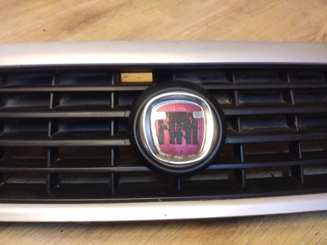 bontott FIAT DOBLO Hűtőrács