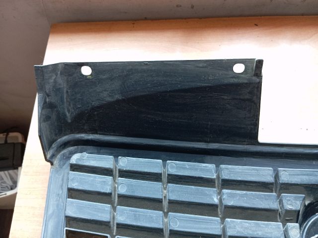 bontott FIAT DOBLO Hűtőrács