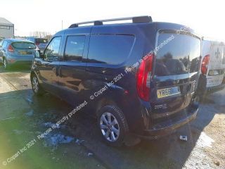 bontott FIAT DOBLO Jobb B Oszlop Burkolat