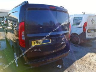 bontott FIAT DOBLO Jobb C Oszlop Burkolat