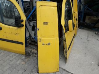 bontott FIAT DOBLO Jobb Csomagtérajtó (Részeivel)