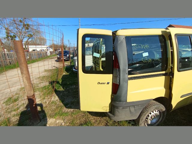 bontott FIAT DOBLO Jobb Csomagtérajtó (Üres lemez)