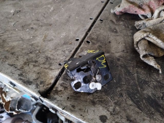 bontott FIAT DOBLO Jobb Csomagtérajtó Zárszerkezet