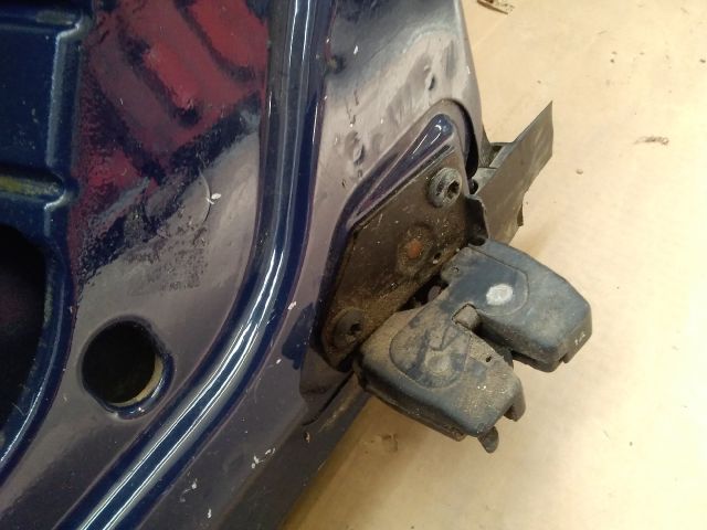 bontott FIAT DOBLO Jobb Csomagtérajtó Zárszerkezet