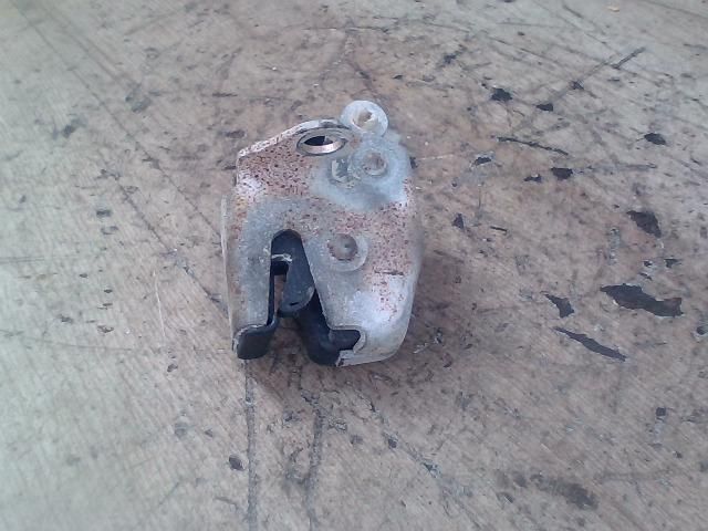 bontott FIAT DOBLO Jobb Csomagtérajtó Zárszerkezet