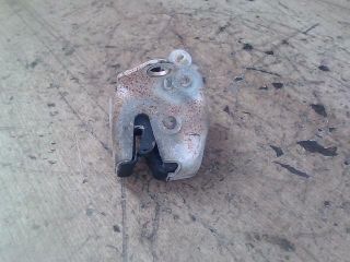 bontott FIAT DOBLO Jobb Csomagtérajtó Zárszerkezet