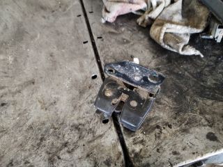 bontott FIAT DOBLO Jobb Csomagtérajtó Zárszerkezet