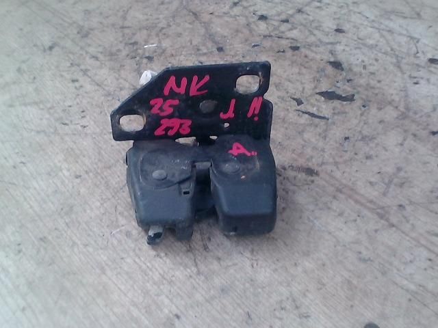 bontott FIAT DOBLO Jobb Csomagtérajtó Zárszerkezet