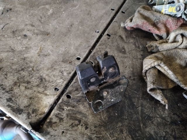 bontott FIAT DOBLO Jobb Csomagtérajtó Zárszerkezet