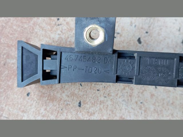 bontott FIAT DOBLO Jobb első Ablak Sín