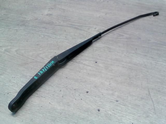 bontott FIAT DOBLO Jobb első Ablaktörlő Kar