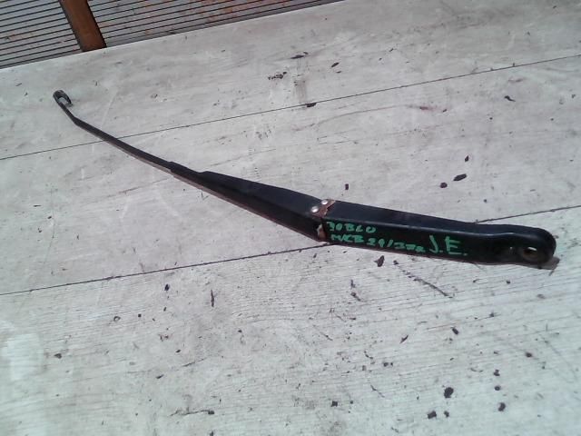 bontott FIAT DOBLO Jobb első Ablaktörlő Kar