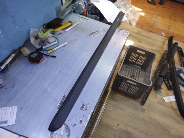 bontott FIAT DOBLO Jobb első Ajtó Díszléc