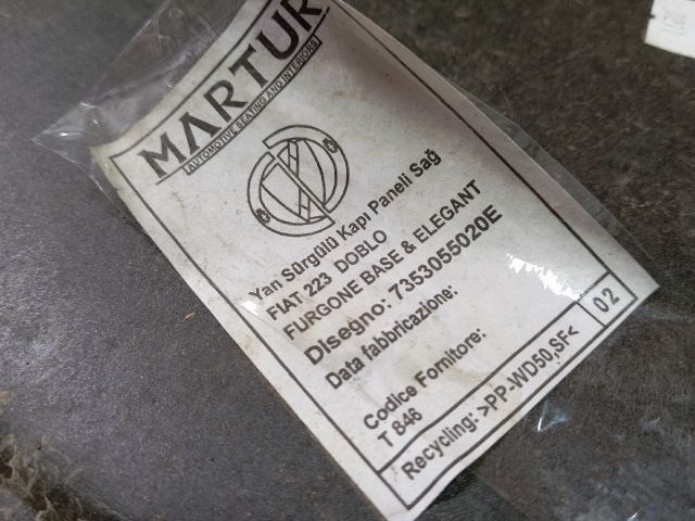 bontott FIAT DOBLO Jobb első Ajtó Kárpit