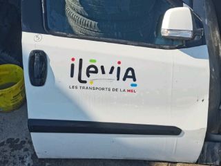 bontott FIAT DOBLO Jobb első Ajtó (Részeivel)
