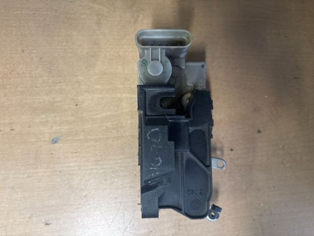 bontott FIAT DOBLO Jobb első Ajtózár