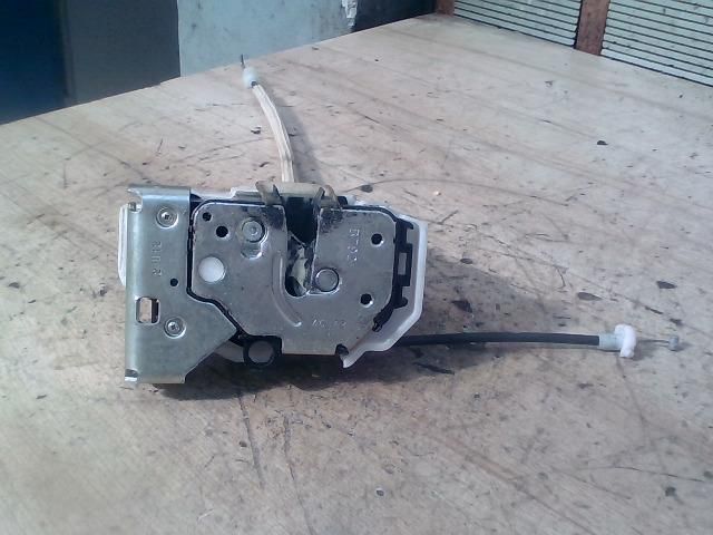 bontott FIAT DOBLO Jobb első Ajtózár