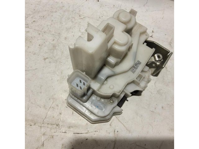 bontott FIAT DOBLO Jobb első Ajtózár