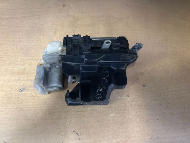 bontott FIAT DOBLO Jobb első Ajtózár