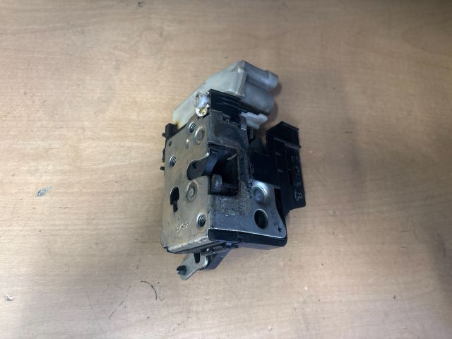 bontott FIAT DOBLO Jobb első Ajtózár