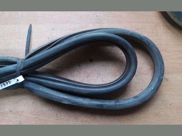 bontott FIAT DOBLO Jobb első Gumikéder