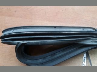 bontott FIAT DOBLO Jobb első Gumikéder