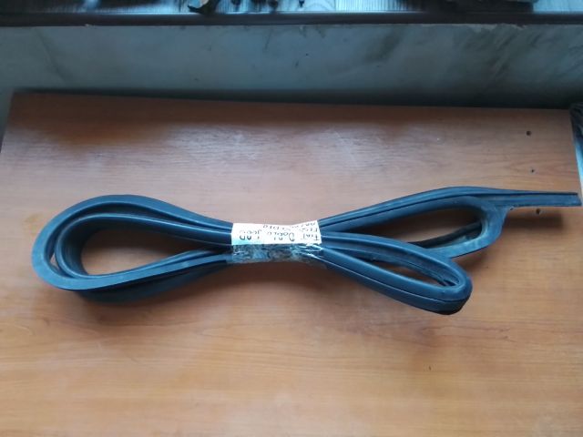 bontott FIAT DOBLO Jobb első Gumikéder