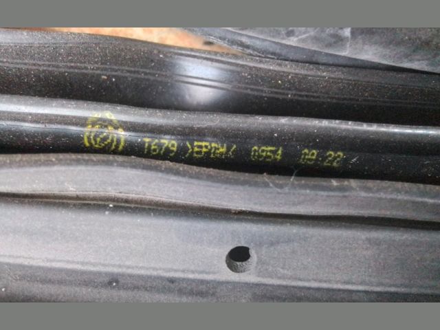 bontott FIAT DOBLO Jobb első Gumikéder