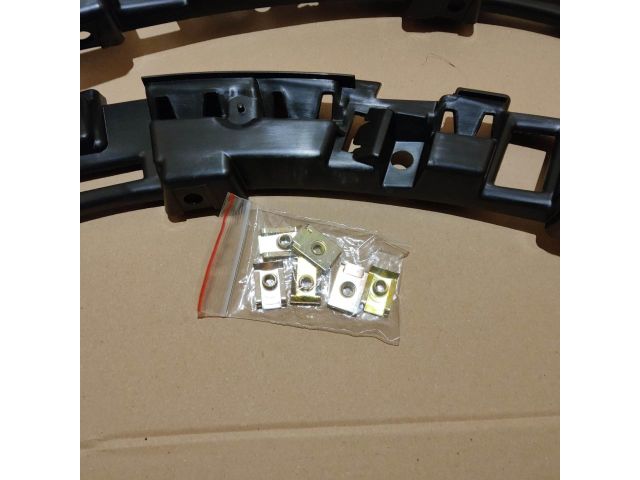 bontott FIAT DOBLO Jobb első Oldal Lökhárító Tartó (Műanyag)